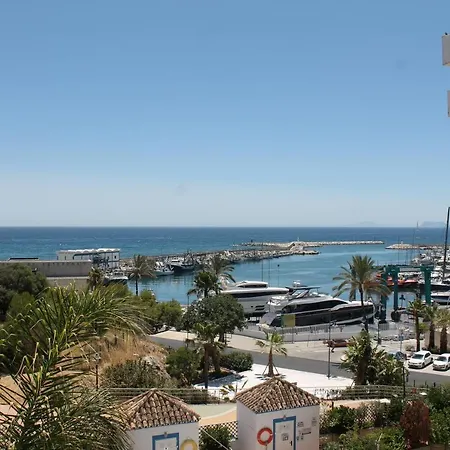 El Faro Leisure Port דירה אסטפונה